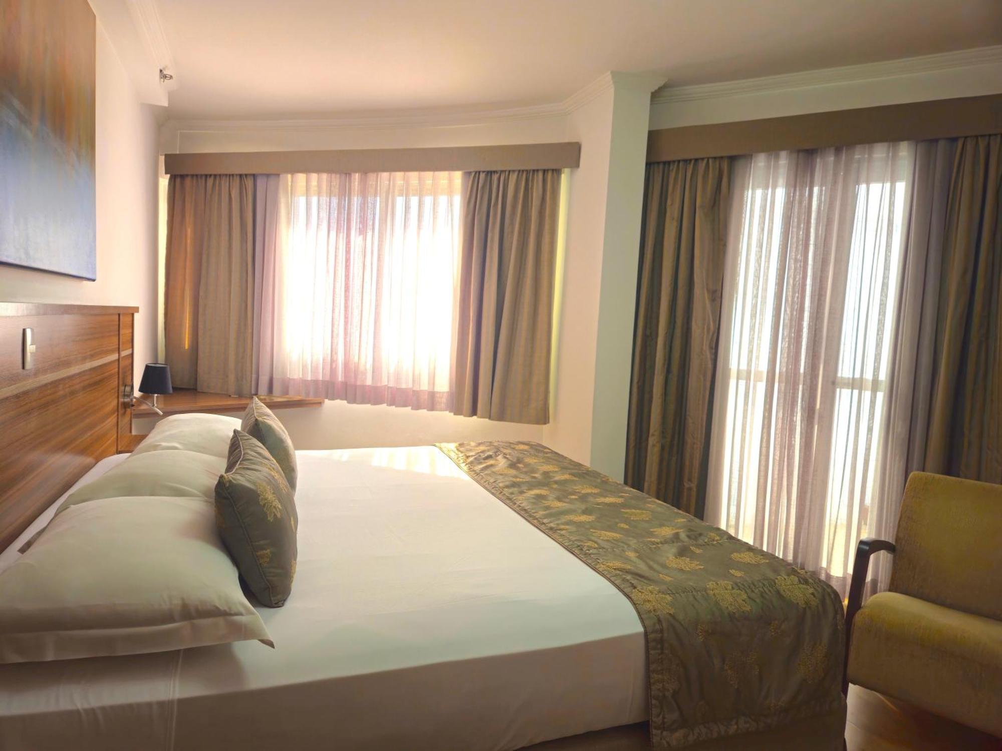 Faro Hotel São José dos Campos Esterno foto